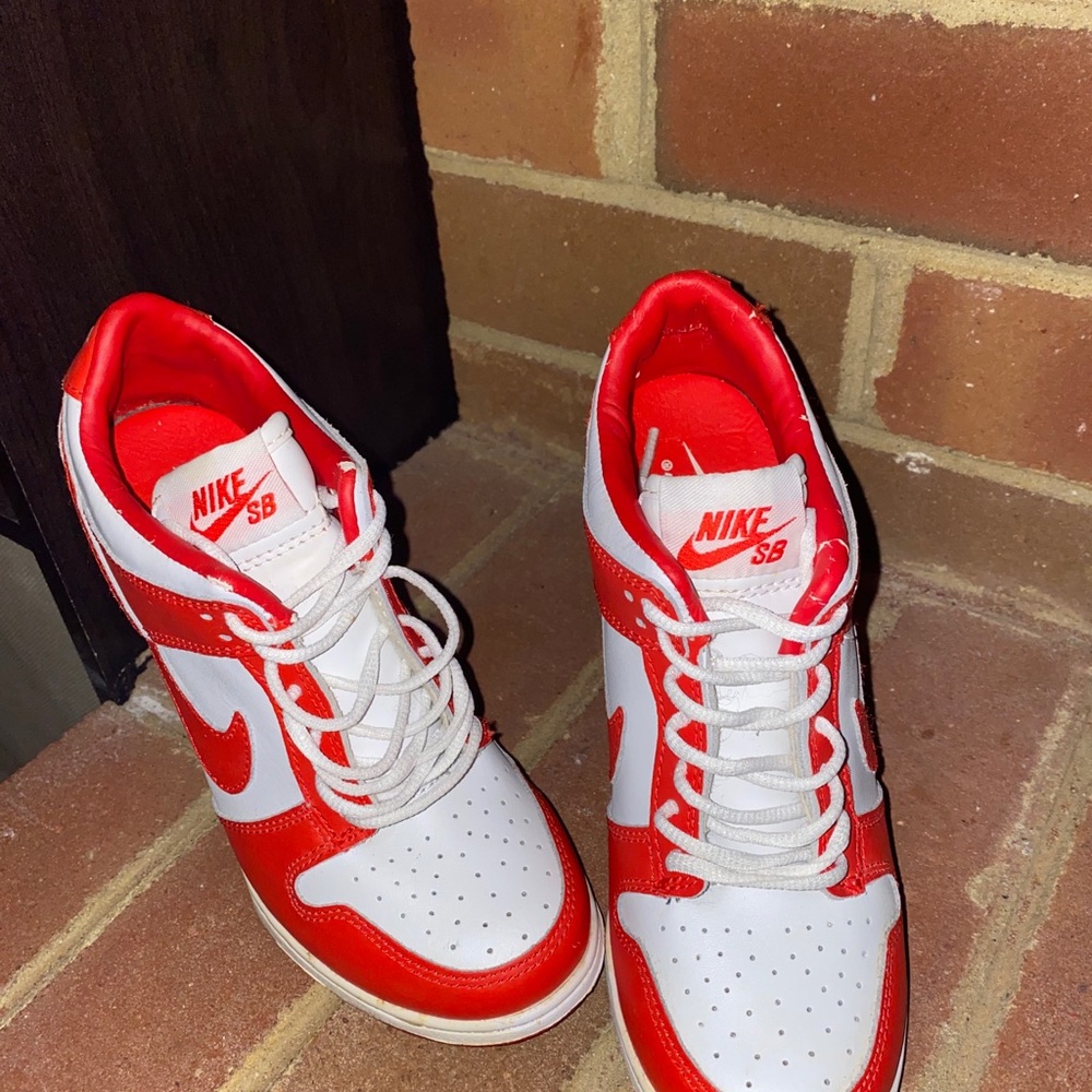 Nike Women's Red and White Heels - Picture 3 of 10